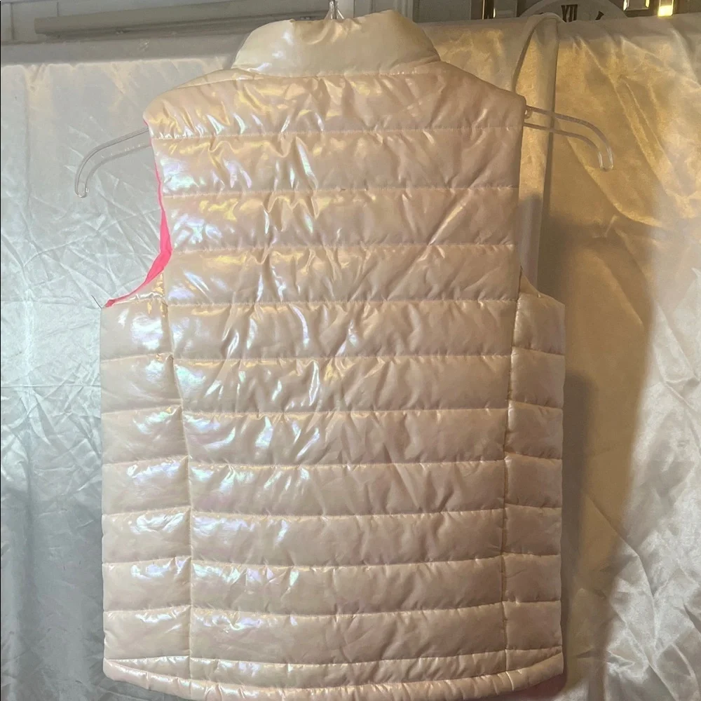 Ideology Kids Shimmering White Vest 0409